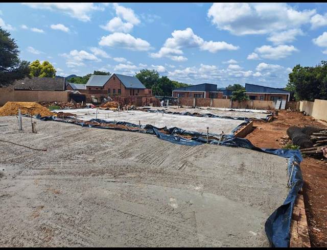 4 BEDROOM HOUSE FOR SALE IN LYNNWOOD GLEN